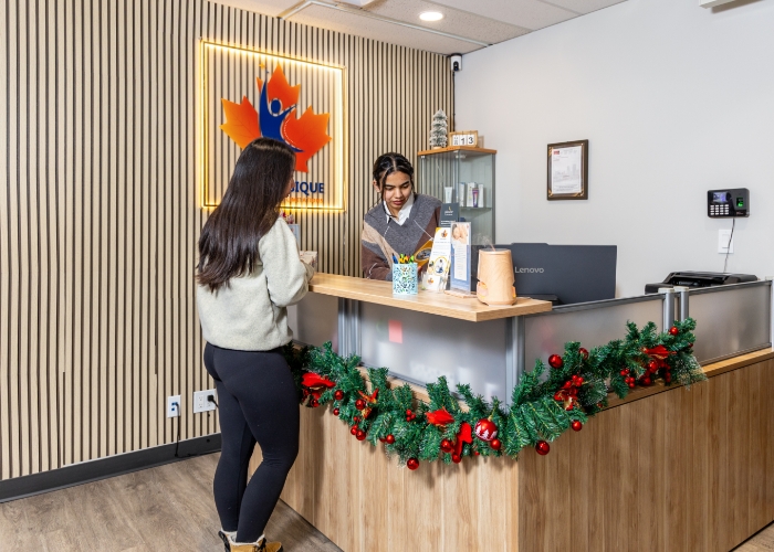 Clinic-Interior-front-desk-01-Ace-Physique-Calgary-AB
